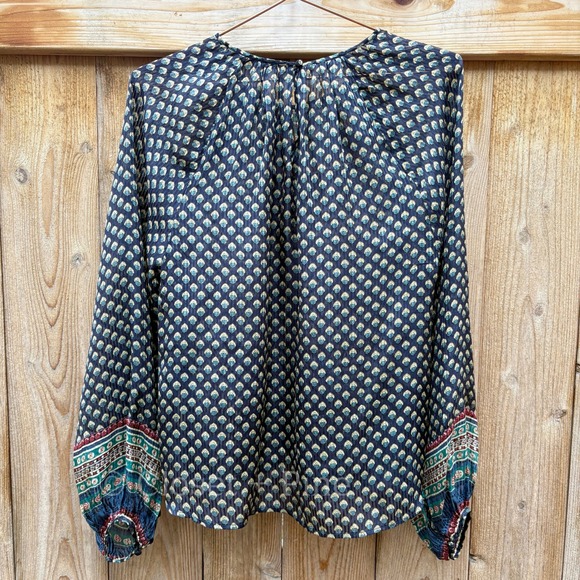 Doen Manzanita Blouse Size Medium 100% Silk Navy Blue Black Top Boho - Picture 5 of 17